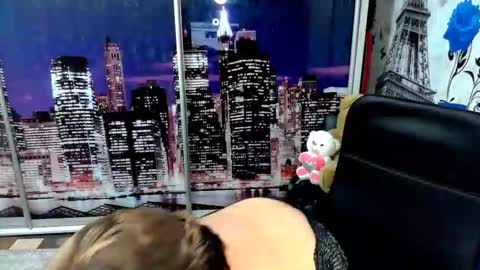 Rita online show from October 29, 2025, 2:52 pm