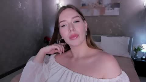 Arabella online show from May 21, 2026, 12:23 pm