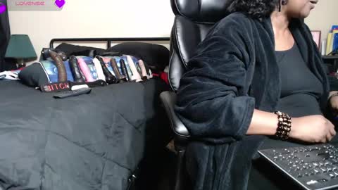 Snapshot of misstajaa chatting on November 17, 2025, 8:25 pm MissTajaa online show from November 17, 2025, 8:25 pm