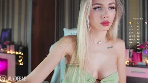 Snapshot of misstics_ chatting on February 21, 2025, 5:20 pm Eva online show from February 21, 2025, 5:20 pm