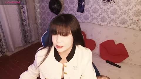 Snapshot of missvalday chatting on October 27, 2025, 5:22 am Val online show from October 27, 2025, 5:22 am