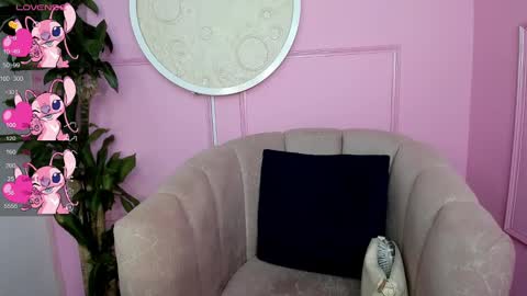 missvalery1 online show from February 21, 2025, 9:22 pm