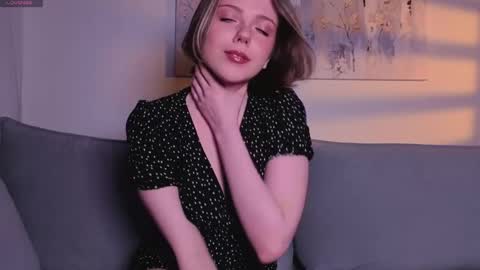 Polly online show from June 5, 2026, 9:20 pm