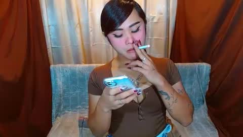 SweetViolet online show from December 1, 2025, 1:27 pm