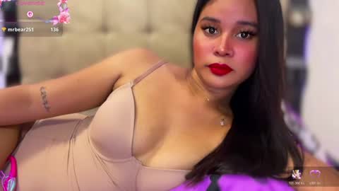 Miss. Thalia online show from July 14, 2026, 2:05 am