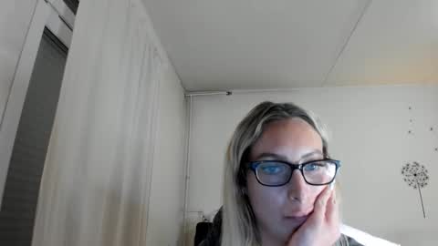 Snapshot of missy_matrix chatting on October 4, 2025, 7:01 pm Missy matrix online show from October 4, 2025, 7:01 pm