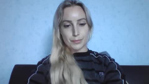 Snapshot of missy_matrix chatting on November 1, 2025, 1:35 pm Missy matrix online show from November 1, 2025, 1:35 pm