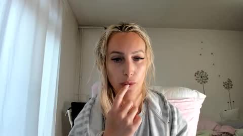 Missy matrix online show from December 4, 2025, 11:19 am