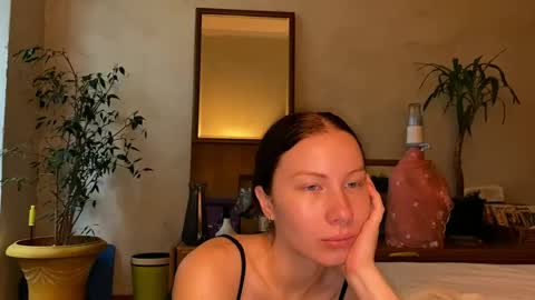 Snapshot of misszlataa chatting on September 17, 2025, 6:15 am Zlata online show from September 17, 2025, 6:15 am