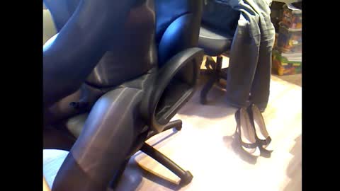 Snapshot of misterbobbyxx chatting on September 30, 2025, 11:04 am misterbobbyxx online show from September 30, 2025, 11:04 am