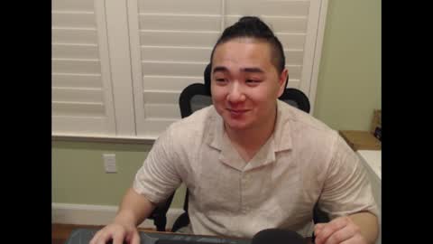 Snapshot of misterlionking chatting on March 3, 2025, 2:15 am Eric online show from March 3, 2025, 2:15 am