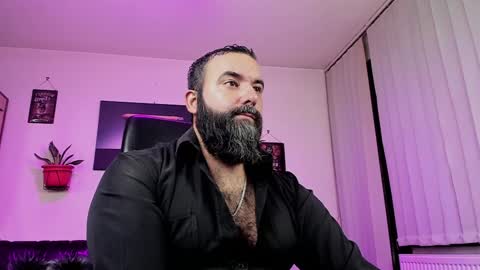 Snapshot of misterlov3r chatting on December 9, 2024, 10:30 pm misterlov3r online show from December 9, 2024, 10:30 pm