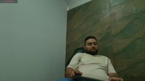 Snapshot of misterslapalot_96 chatting on February 25, 2025, 7:36 pm misterslapalot_96 online show from February 25, 2025, 7:36 pm