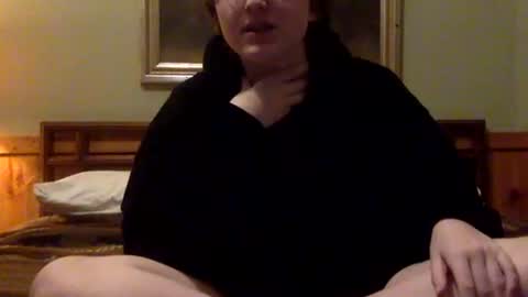 Snapshot of mistress_callie chatting on May 27, 2026, 2:08 am Lassie Cassie online show from May 27, 2026, 2:08 am