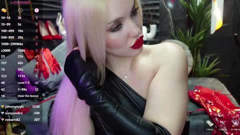 Snapshot of mistress_darsy chatting on February 28, 2025, 12:09 pm Darsy online show from February 28, 2025, 12:09 pm