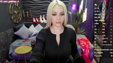 Snapshot of mistress_darsy chatting on March 3, 2025, 8:00 pm Darsy online show from March 3, 2025, 8:00 pm