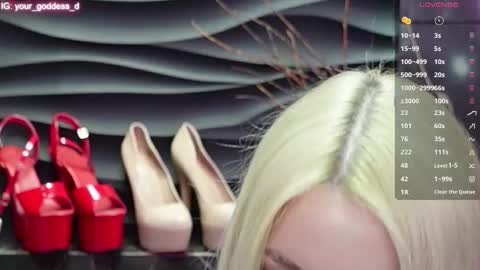 Snapshot of mistress_darsy chatting on March 4, 2025, 5:13 pm Darsy online show from March 4, 2025, 5:13 pm