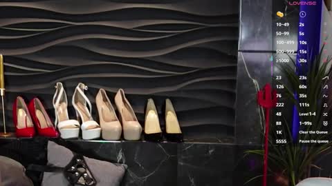 Snapshot of mistress_darsy chatting on October 3, 2025, 1:52 pm Darsy online show from October 3, 2025, 1:52 pm