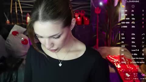 Snapshot of mistress_darsy chatting on October 15, 2025, 1:55 pm Darsy online show from October 15, 2025, 1:55 pm