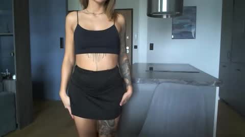 Mistress Cassie - Cash online show from November 9, 2025, 9:18 am