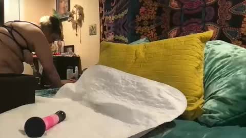 MistyVale online show from March 5, 2026, 4:03 pm