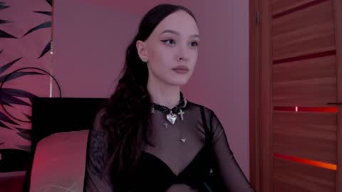 Snapshot of mistress_mialibra chatting on December 12, 2024, 1:53 am Mistress Mia online show from December 12, 2024, 1:53 am