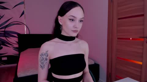Snapshot of mistress_mialibra chatting on January 26, 2025, 12:37 am Mistress Mia online show from January 26, 2025, 12:37 am