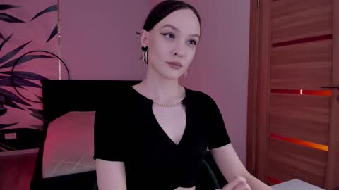Snapshot of mistress_mialibra chatting on February 11, 2025, 11:33 pm Mistress Mia online show from February 11, 2025, 11:33 pm