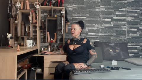 Mistress Mirybossy online show from December 14, 2024, 12:33 am