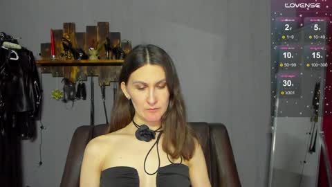 Snapshot of mistress_pamela_ chatting on December 14, 2024, 9:51 am Mistress Pamela online show from December 14, 2024, 9:51 am