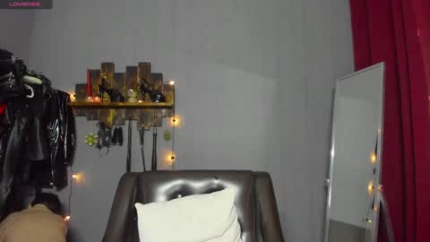 Snapshot of mistress_pamela_ chatting on December 15, 2024, 5:23 am Mistress Pamela online show from December 15, 2024, 5:23 am