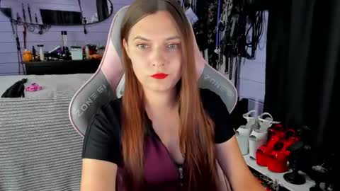 Dirty Priest and Ivi online show from August 1, 2026, 8:19 pm