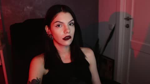 Snapshot of mistress_rochelle chatting on December 1, 2024, 4:40 pm Miss Rochelle online show from December 1, 2024, 4:40 pm
