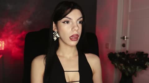 Miss Rochelle online show from October 8, 2025, 8:50 pm