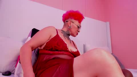 Sandy Mistress  online show from May 18, 2026, 7:52 pm