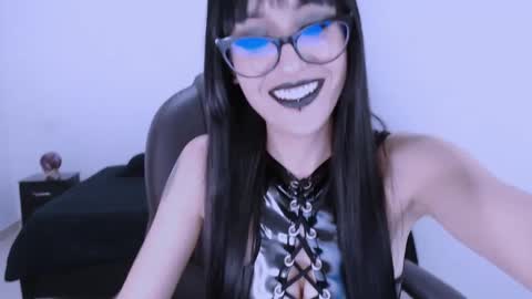Snapshot of mistress_zafirah chatting on February 2, 2025, 3:54 am Mistress online show from February 2, 2025, 3:54 am