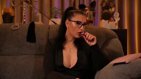 Mistress Kelly online show from October 6, 2025, 12:08 am