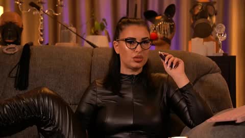 Mistress Kelly online show from November 21, 2025, 9:46 pm