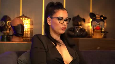 Mistress Kelly online show from February 19, 2026, 11:56 pm