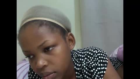 misty_shee online show from December 15, 2025, 12:42 pm