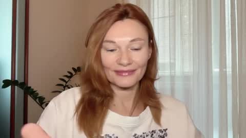 MistyBarnes NONUDE MODEL online show from April 3, 2026, 11:19 am