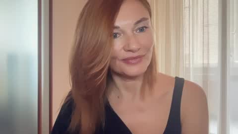 MistyBarnes NONUDE MODEL online show from April 14, 2026, 8:09 am