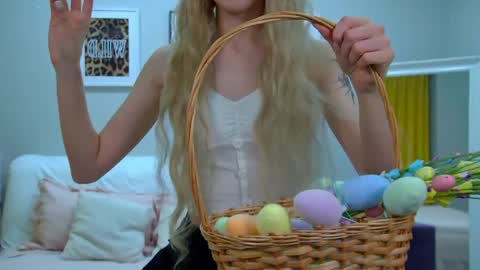 Misty online show from April 5, 2026, 6:27 pm