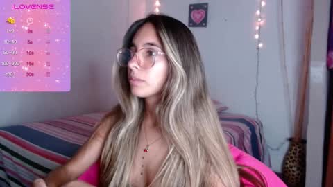 mitchwilson1 online show from November 11, 2025, 10:54 pm