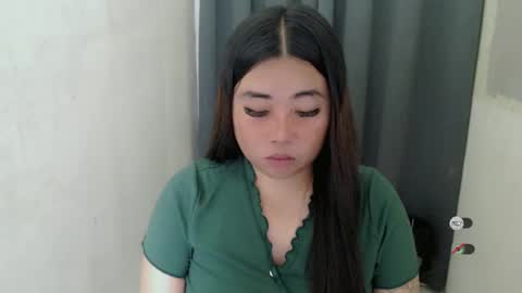 Snapshot of miya_licious chatting on February 5, 2025, 10:33 pm cassie marie online show from February 5, 2025, 10:33 pm