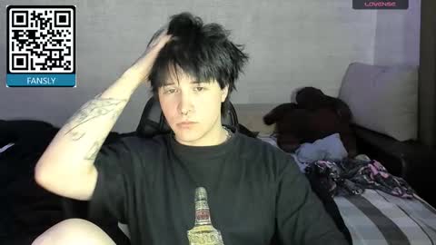 MeowMiku online show from October 23, 2025, 5:23 pm