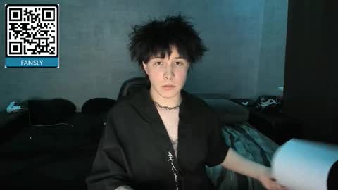 MeowMiku online show from November 4, 2025, 10:20 pm