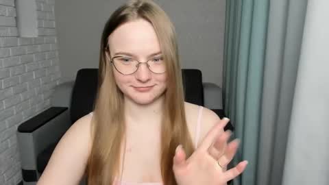 Miya online show from February 15, 2025, 3:28 pm