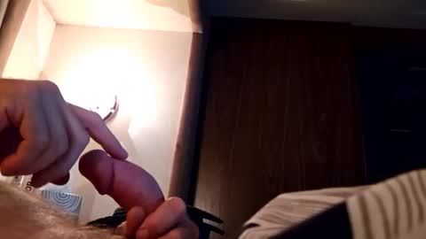 mjolnirandazzarra online show from December 14, 2025, 6:41 am