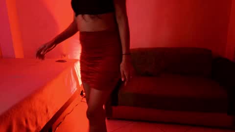 MoonLipson online show from December 12, 2024, 6:25 am